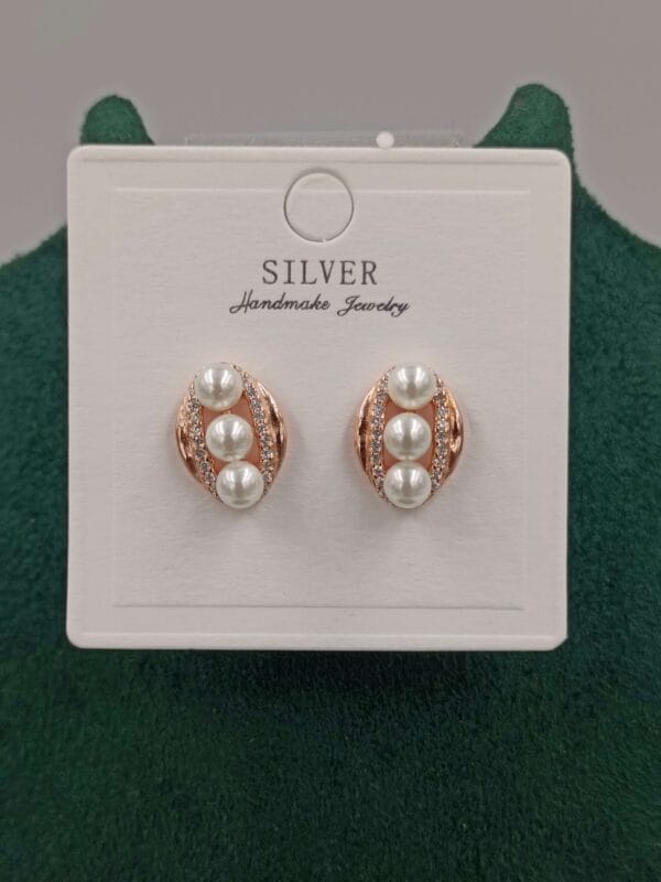 Classic 3 Pearl Earrings