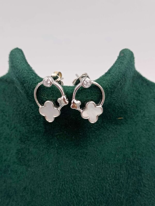 Delicate Clover Shaped Earrings